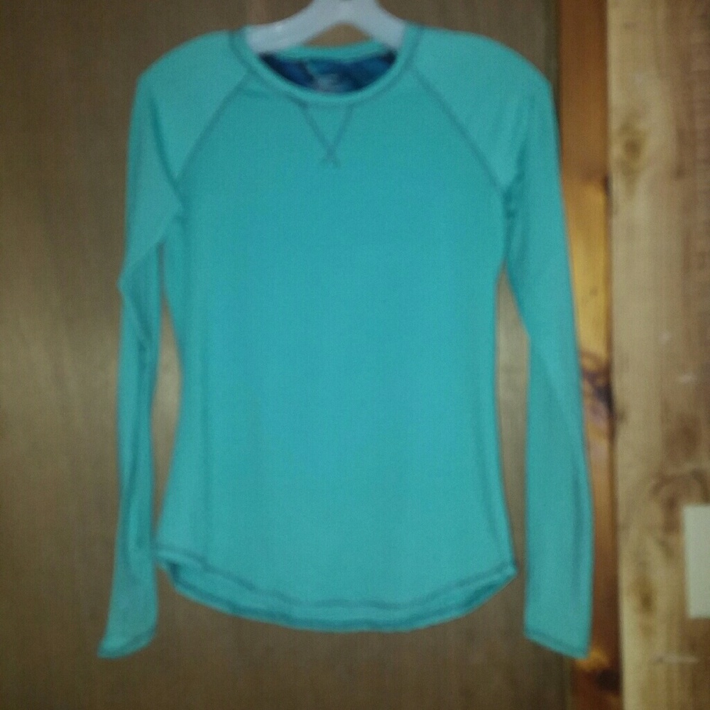 Long sleeve active